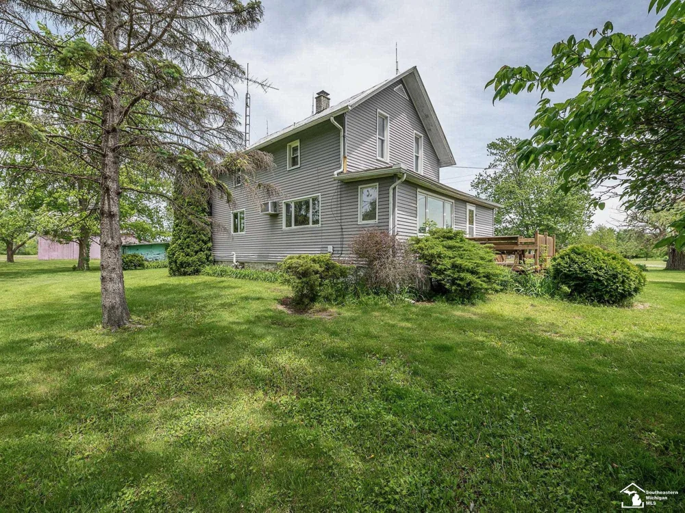 3754 Stewart Road Frenchtown Township, MI 48162