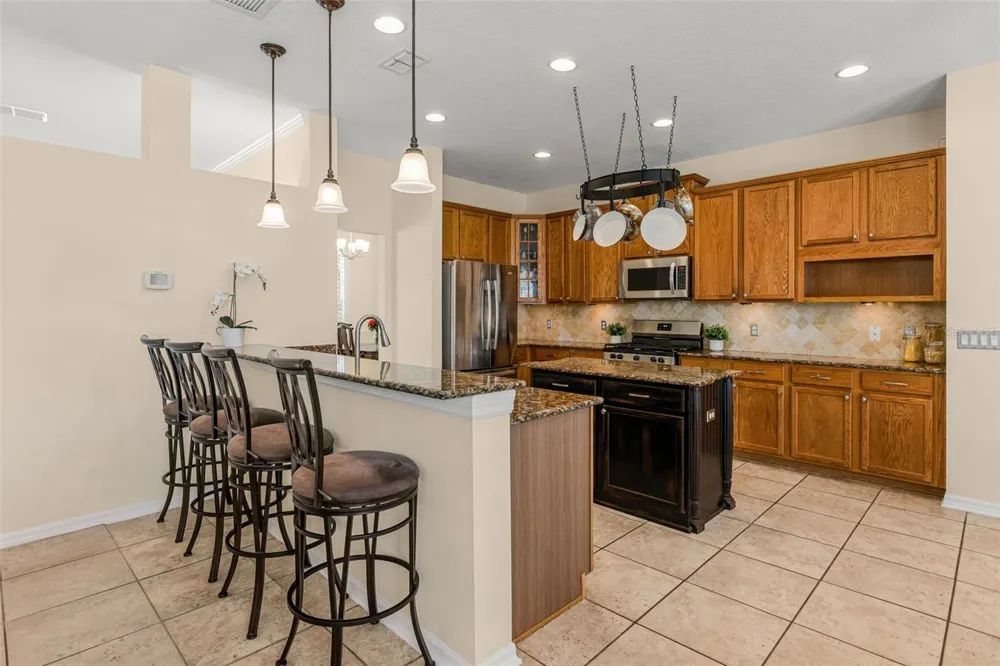1573 ANNA CATHERINE DRIVE Orlando, FL 32828