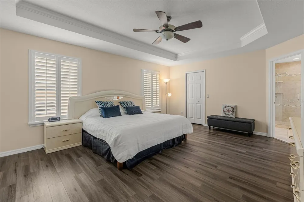 1573 ANNA CATHERINE DRIVE Orlando, FL 32828