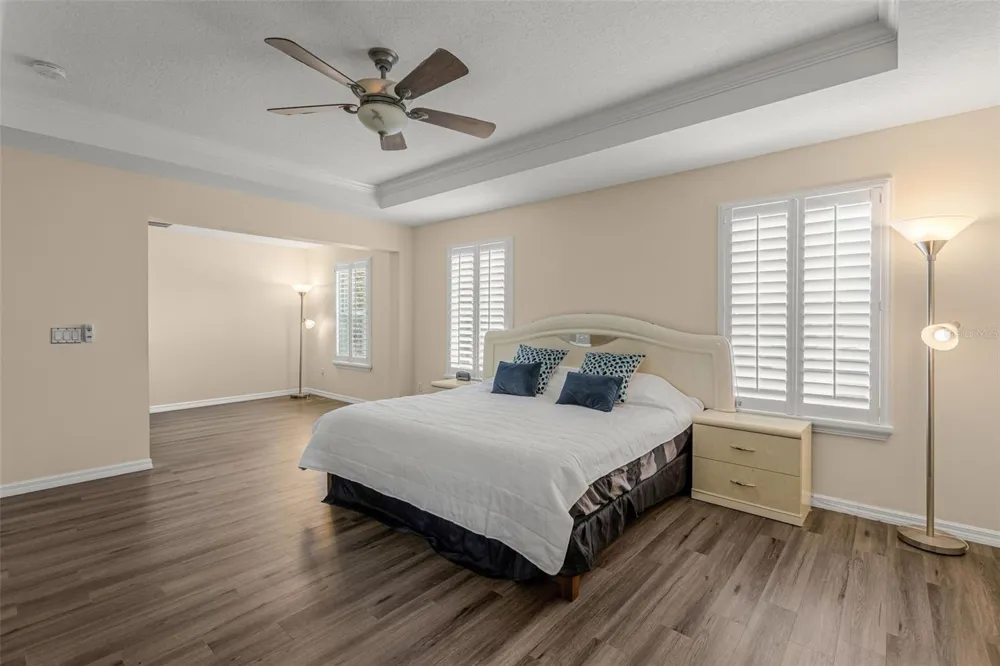 1573 ANNA CATHERINE DRIVE Orlando, FL 32828