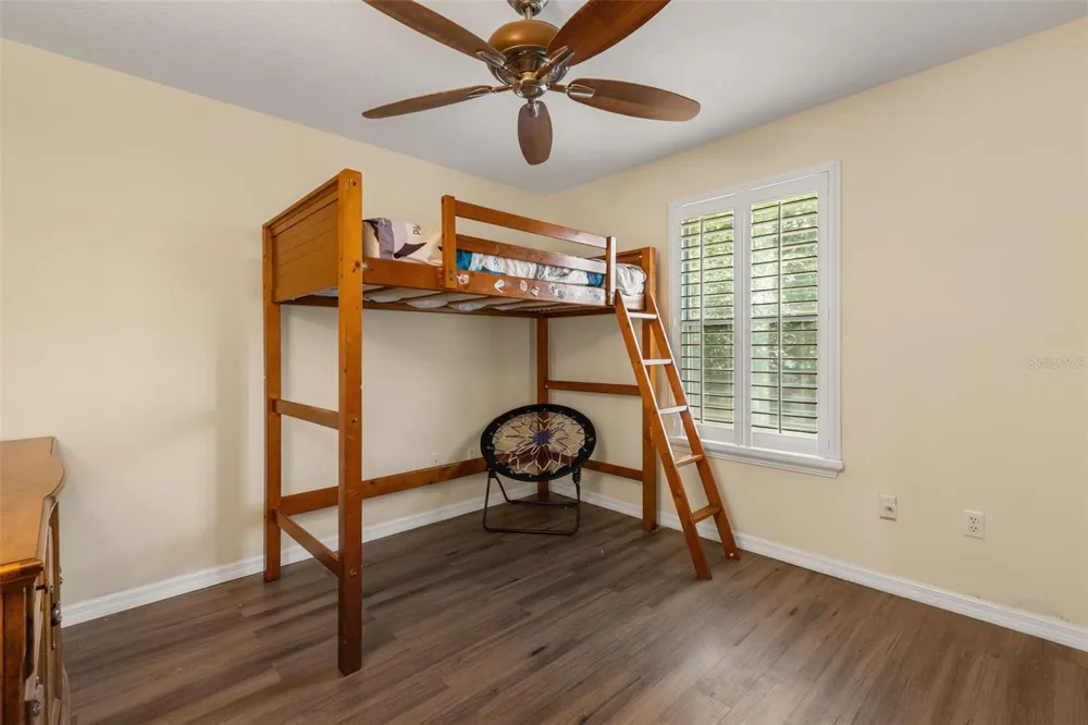 1573 ANNA CATHERINE DRIVE Orlando, FL 32828