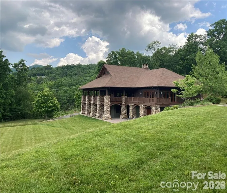 46 Settings Boulevard #139 Black Mountain, NC 28711