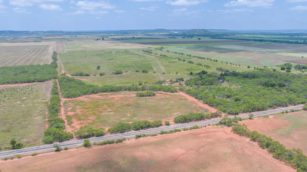 2276 CR 142 Lawn, TX 79530