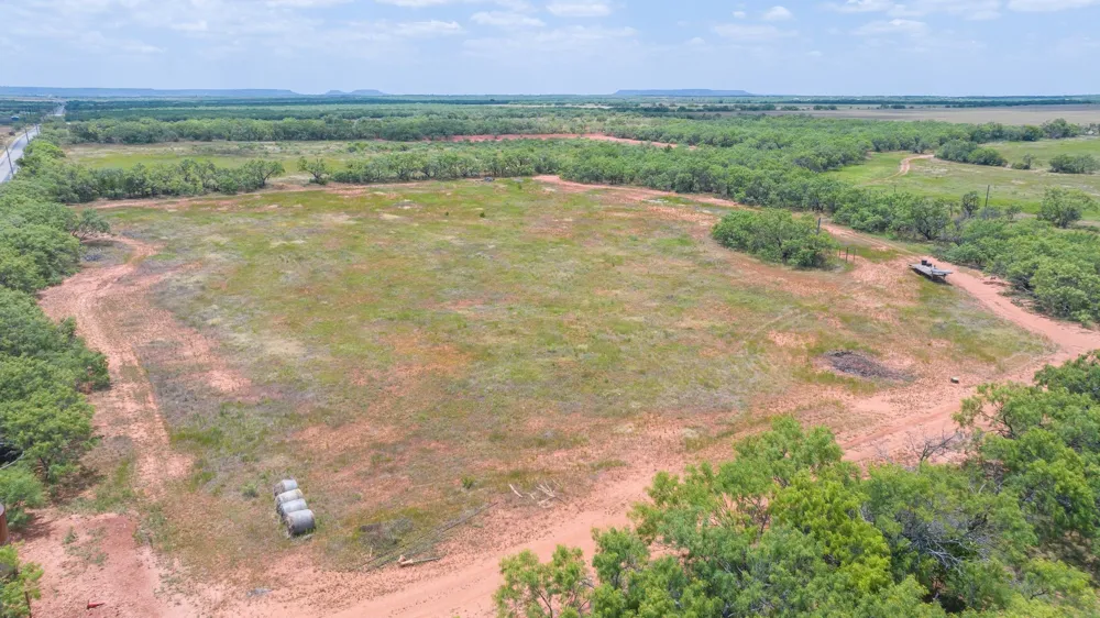 2276 CR 142 Lawn, TX 79530