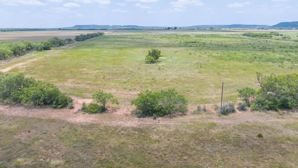 2276 CR 142 Lawn, TX 79530