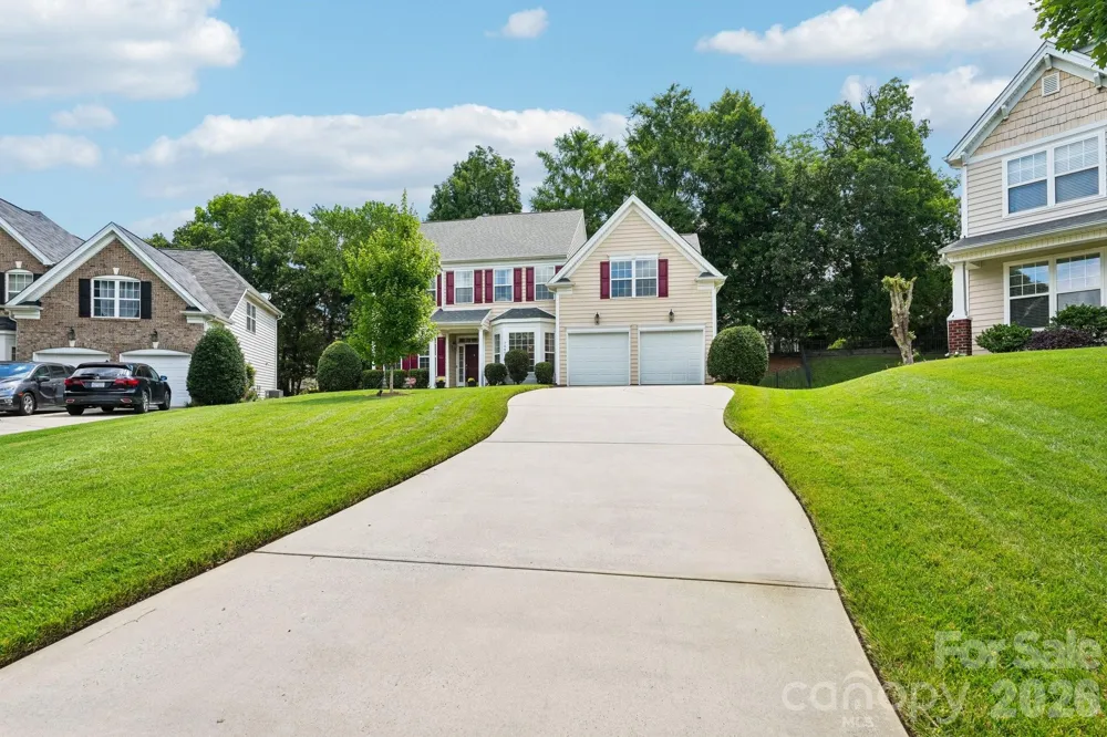 7809 Pinecroft Court Harrisburg, NC 28075