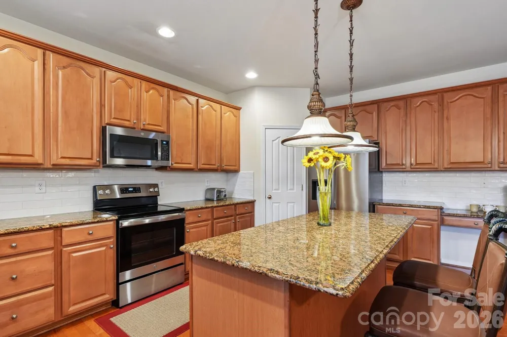 7809 Pinecroft Court Harrisburg, NC 28075