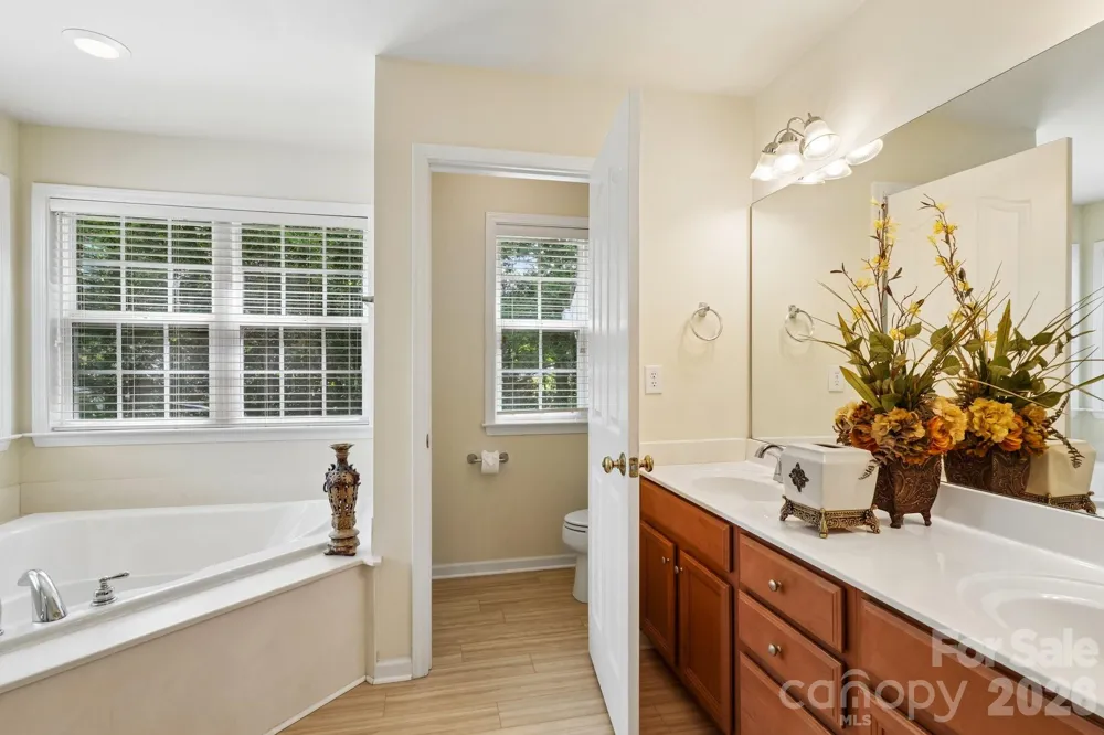 7809 Pinecroft Court Harrisburg, NC 28075