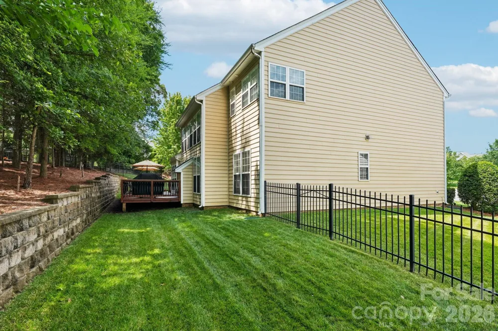 7809 Pinecroft Court Harrisburg, NC 28075