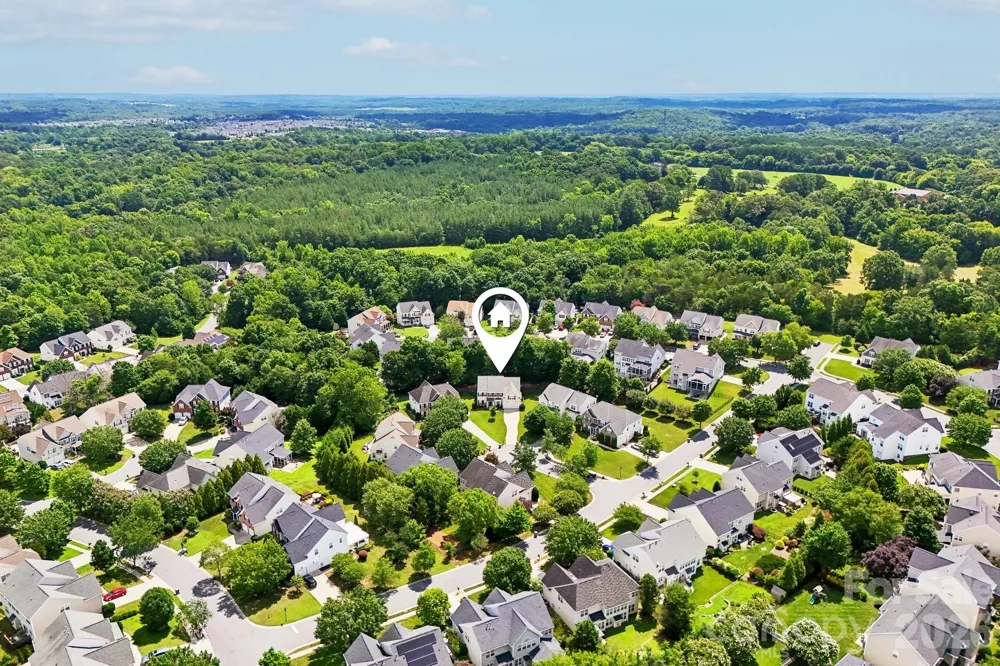 7809 Pinecroft Court Harrisburg, NC 28075