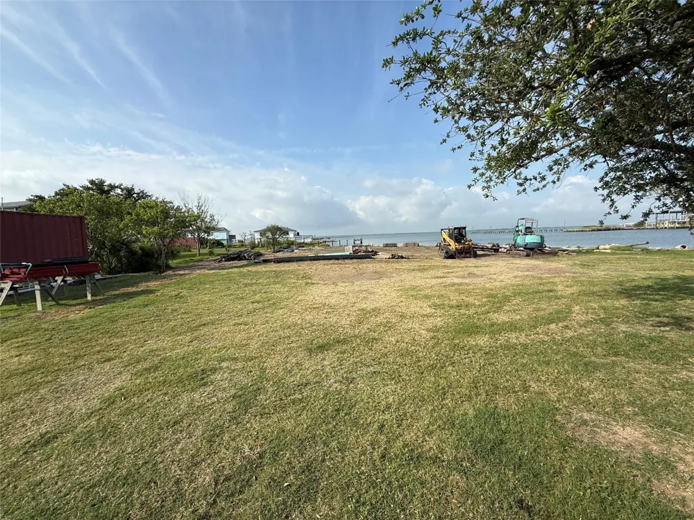 1021 17th Street San Leon, TX 77539