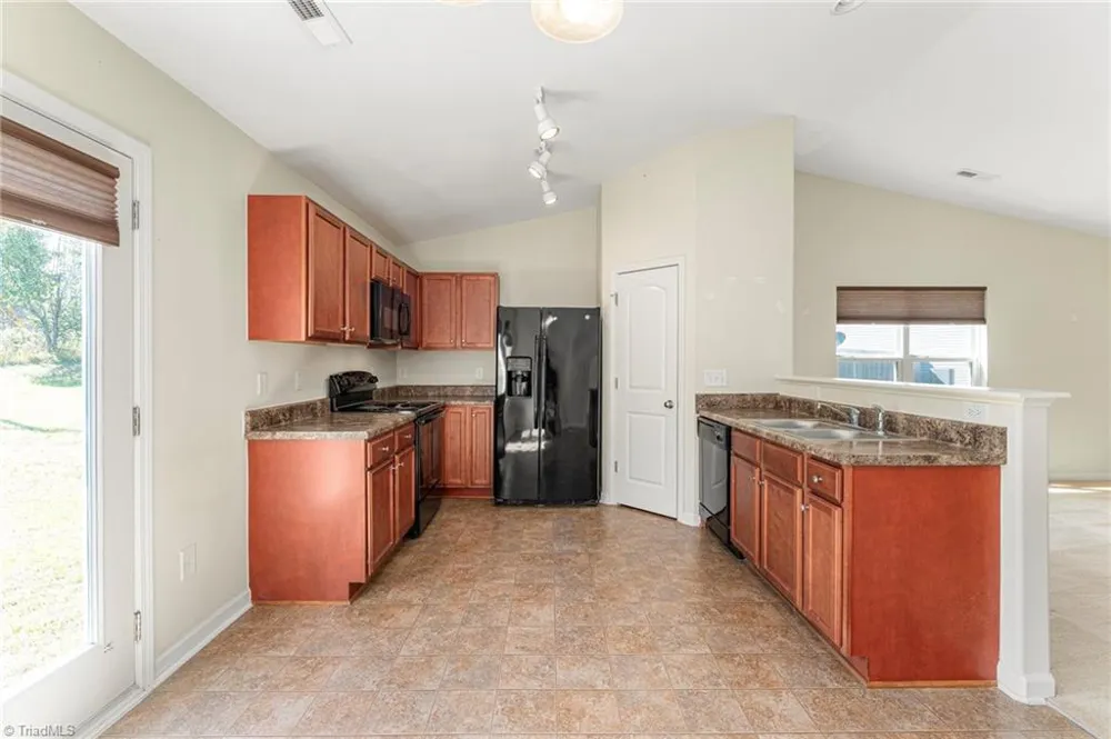 216 Florida Drive Thomasville, NC 27360