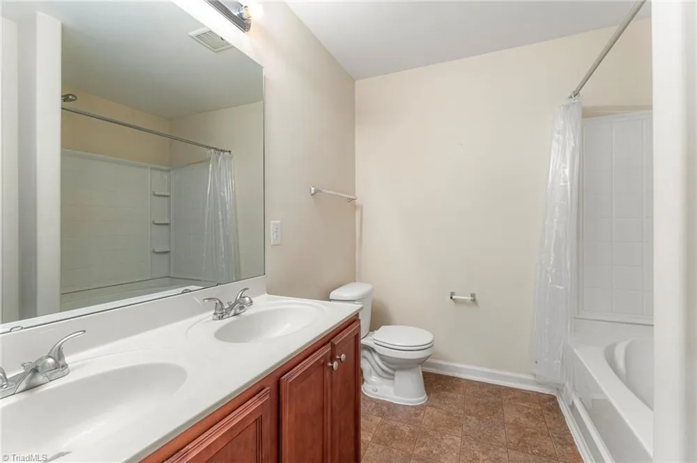216 Florida Drive Thomasville, NC 27360
