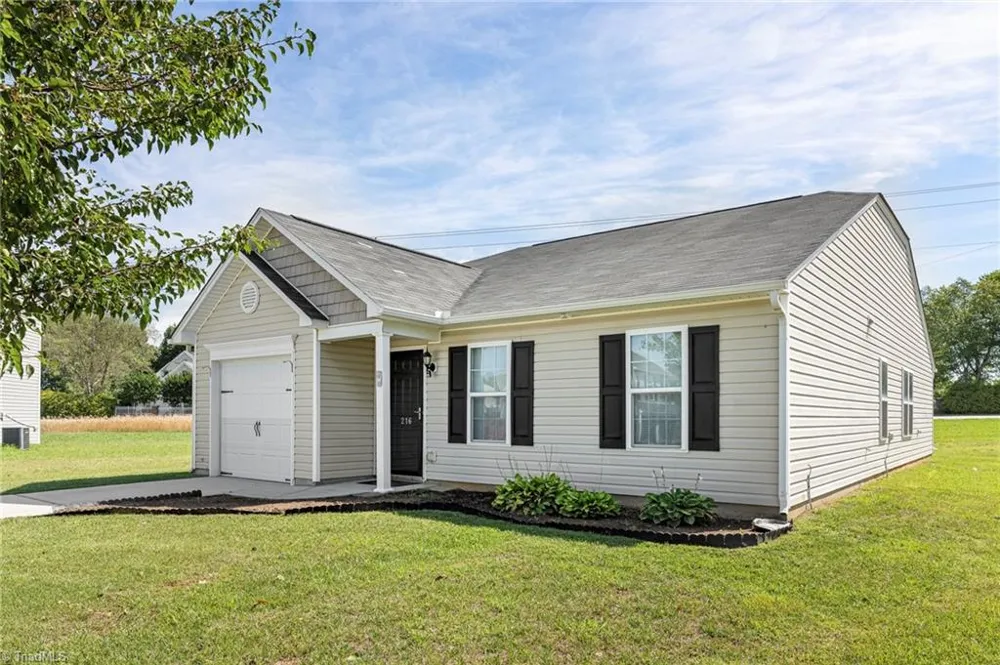 216 Florida Drive Thomasville, NC 27360