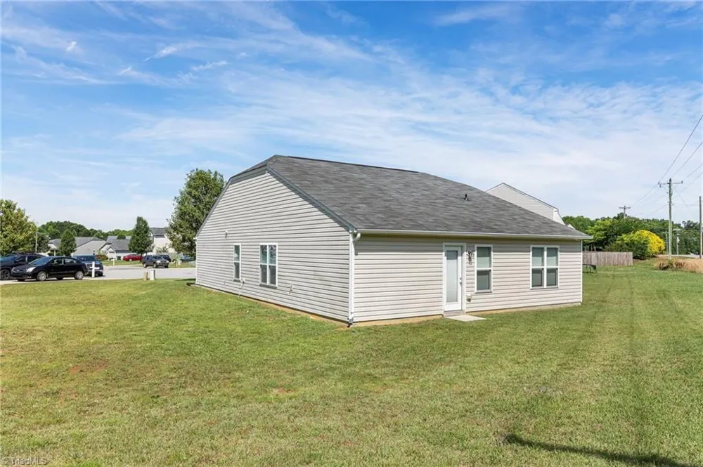 216 Florida Drive Thomasville, NC 27360