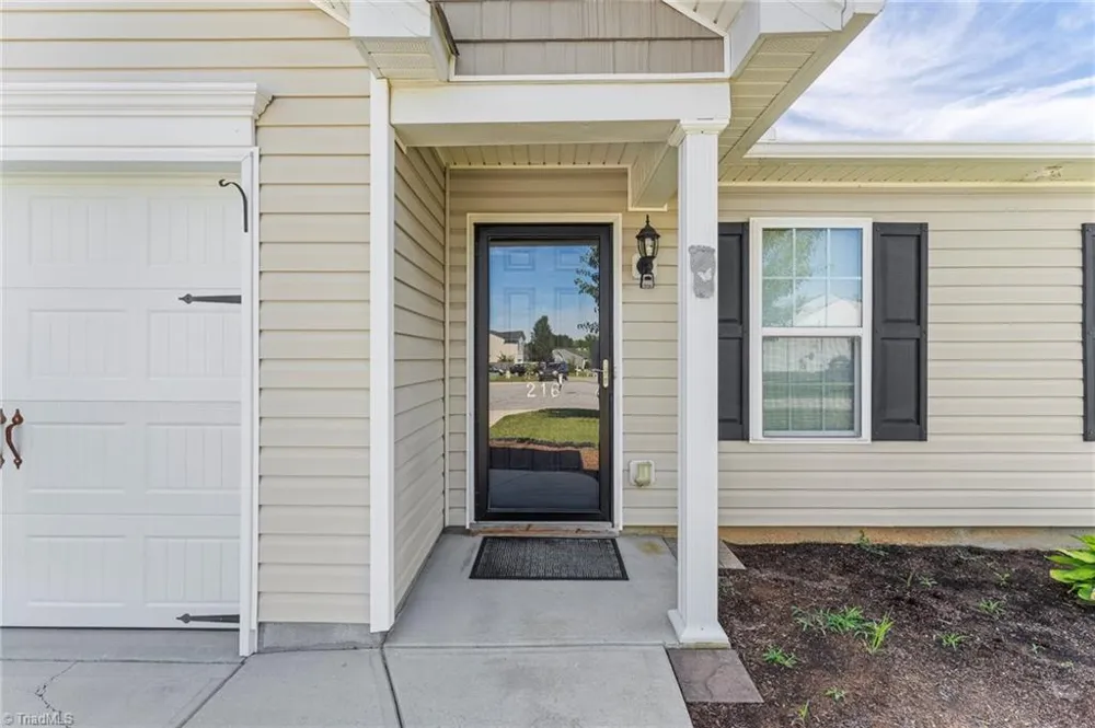 216 Florida Drive Thomasville, NC 27360