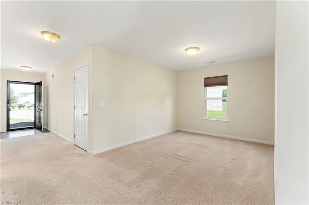 216 Florida Drive Thomasville, NC 27360