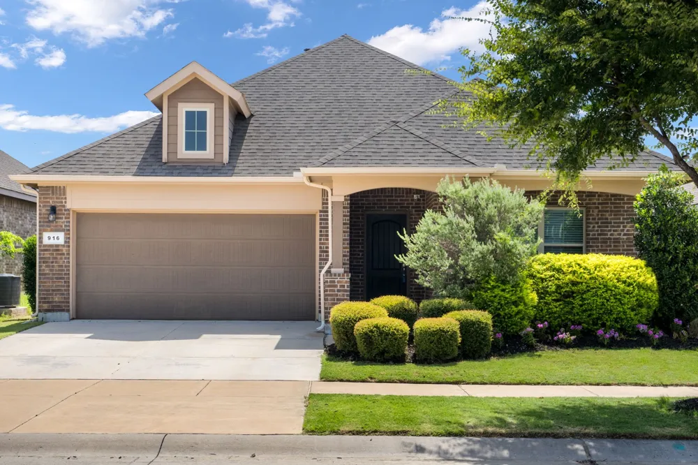 916 Hawks Way Argyle, TX 76226