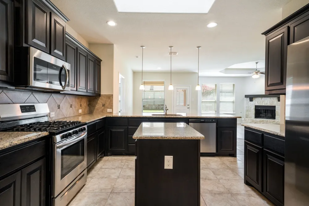 916 Hawks Way Argyle, TX 76226