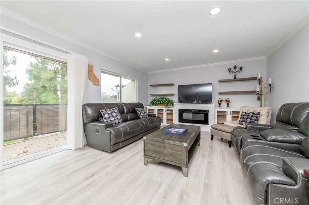 3015 Via Buena Vista #O Laguna Woods, CA 92637