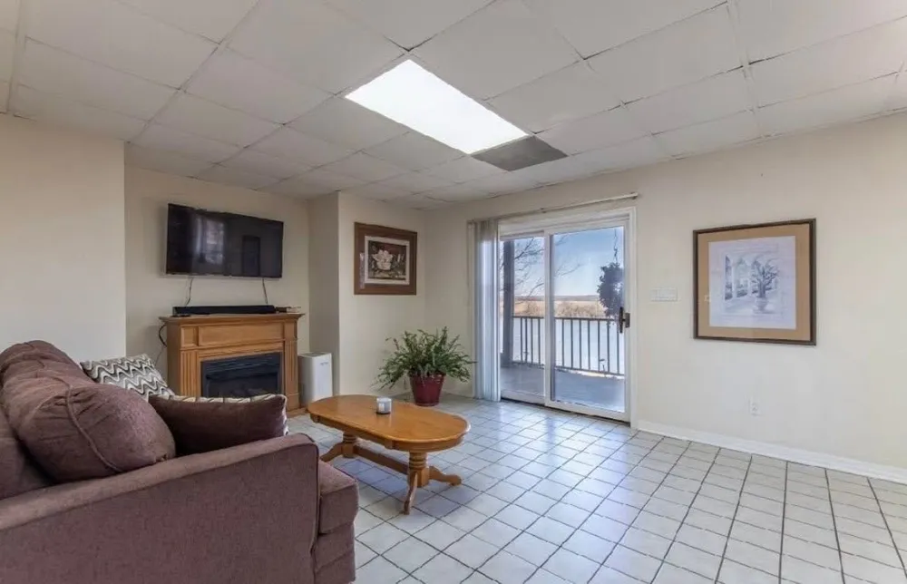 1515 Riverside Ln Adamsville, TN 38310