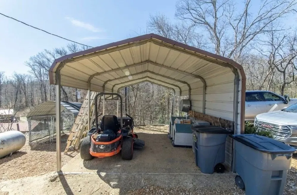 1515 Riverside Ln Adamsville, TN 38310