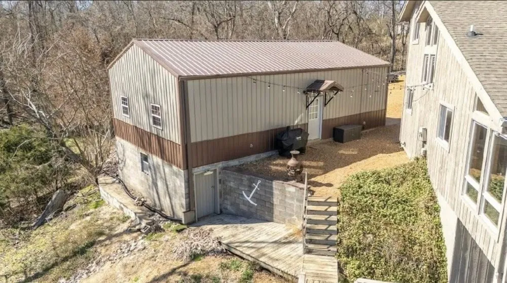 1515 Riverside Ln Adamsville, TN 38310