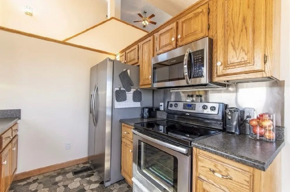 1515 Riverside Ln Adamsville, TN 38310