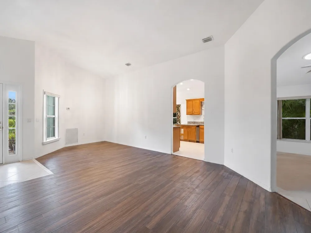 5850 39th Ln Lane Vero Beach, FL 32966