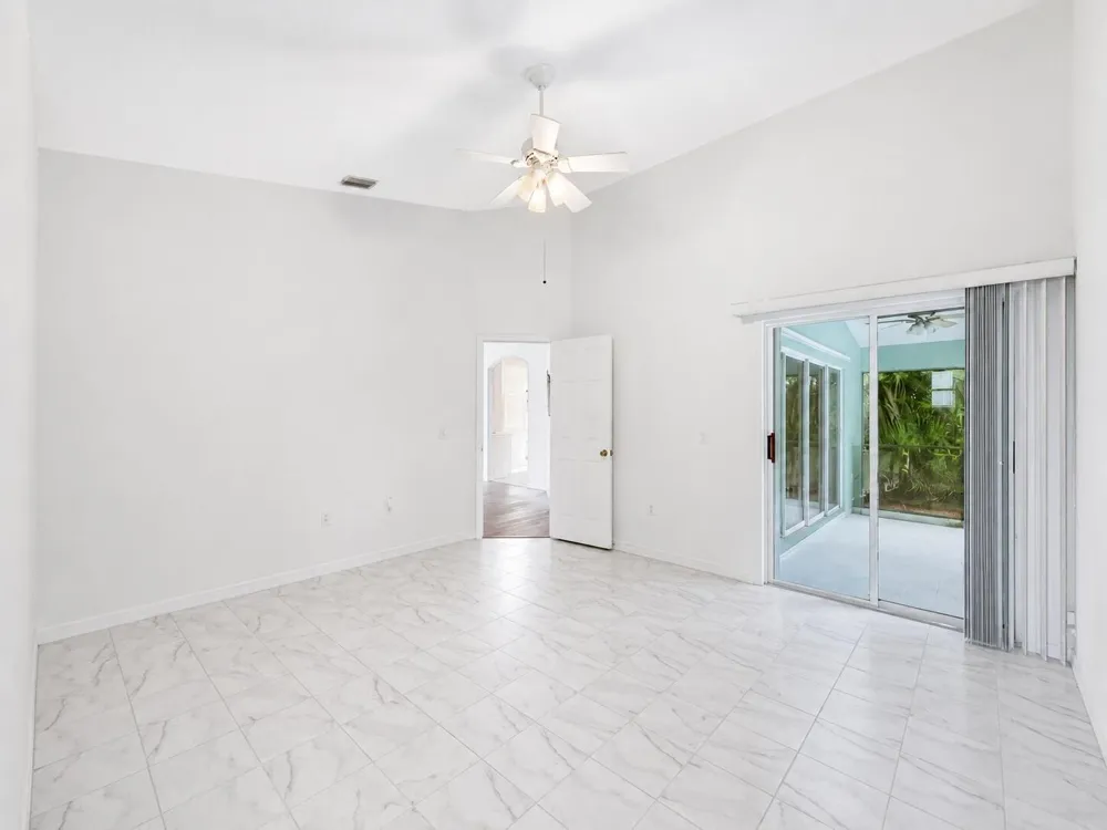 5850 39th Ln Lane Vero Beach, FL 32966