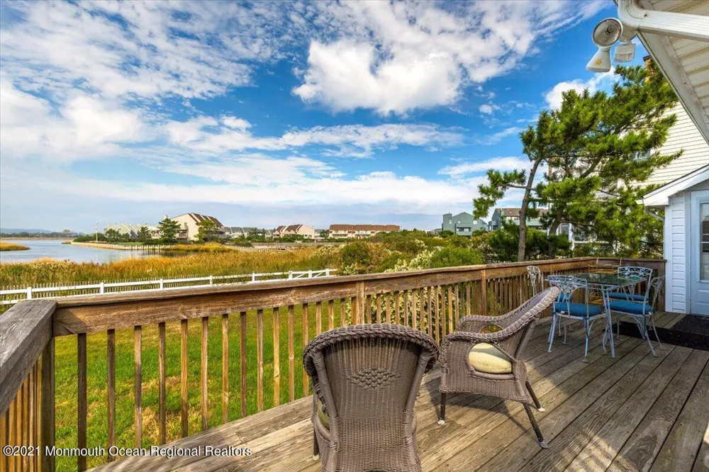 15 Riverview Road Monmouth Beach, NJ 07750