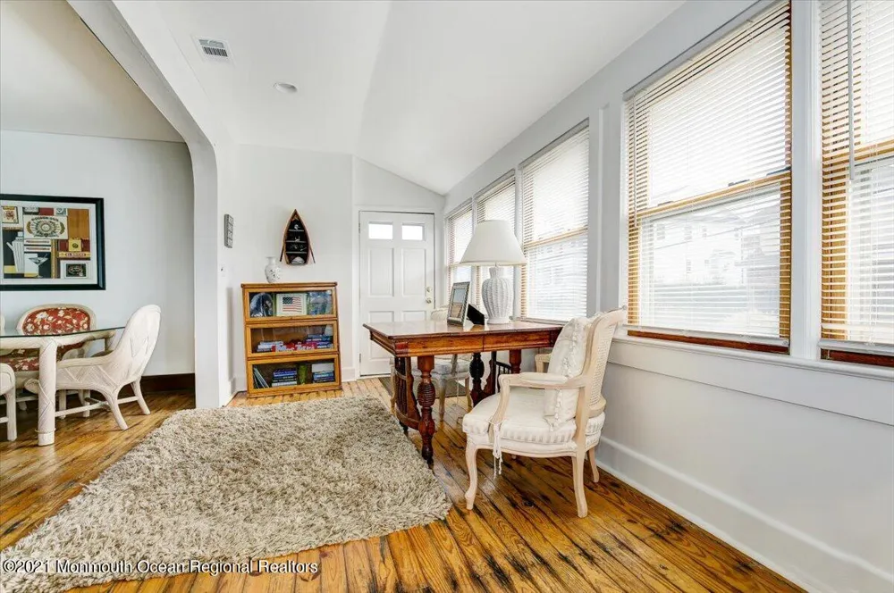 15 Riverview Road Monmouth Beach, NJ 07750