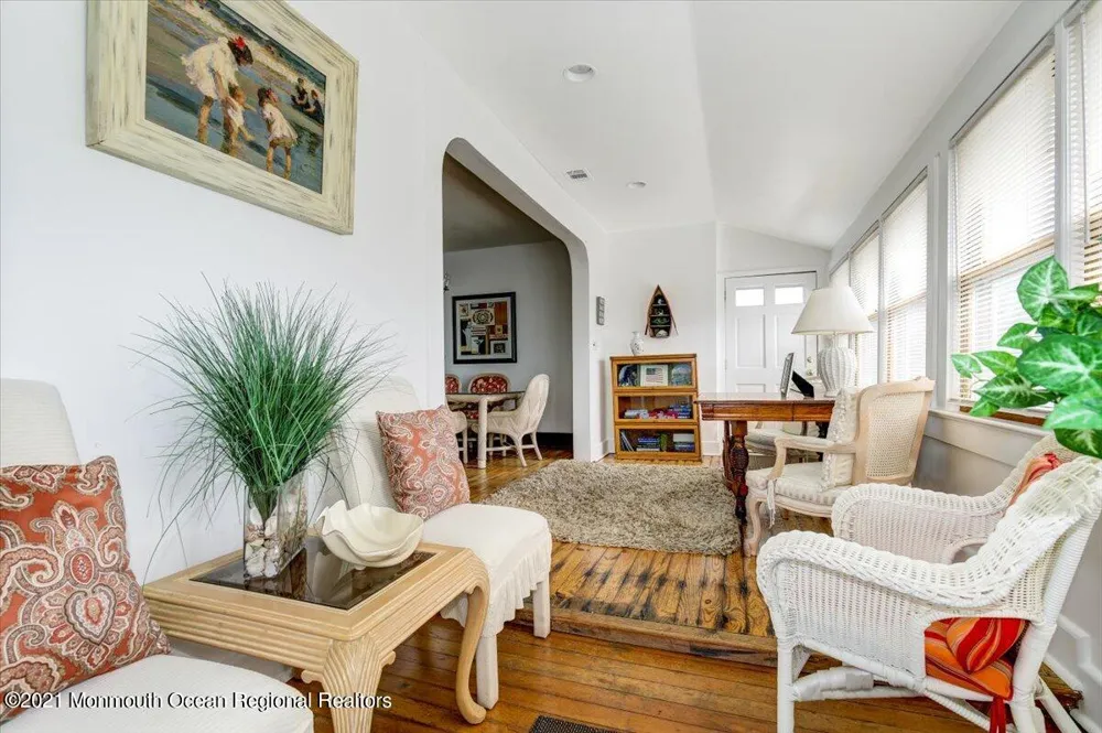 15 Riverview Road Monmouth Beach, NJ 07750
