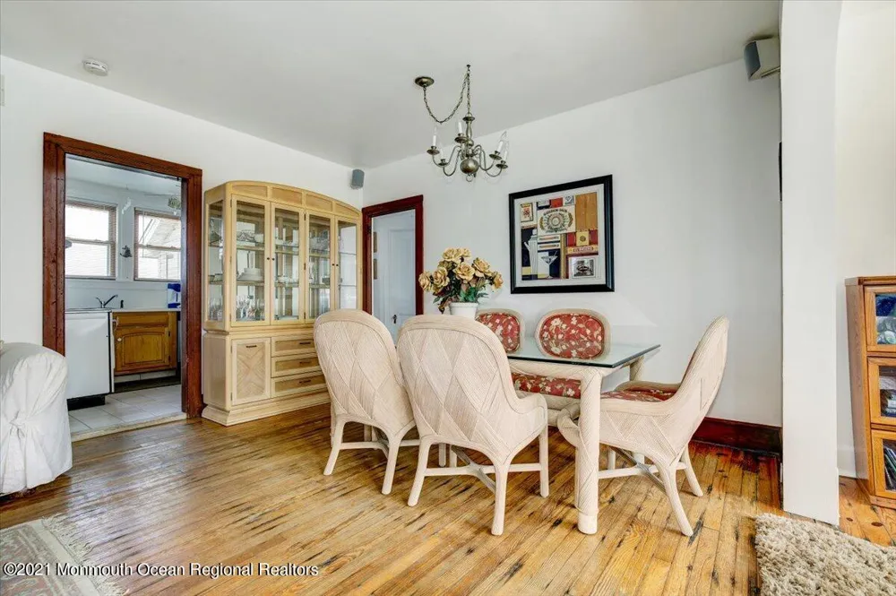15 Riverview Road Monmouth Beach, NJ 07750