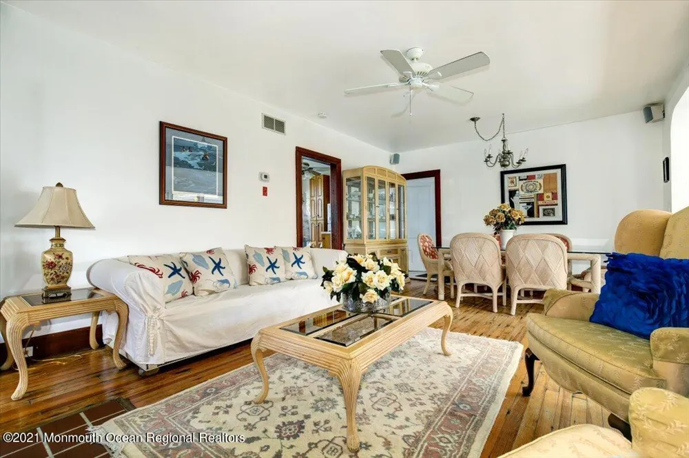15 Riverview Road Monmouth Beach, NJ 07750