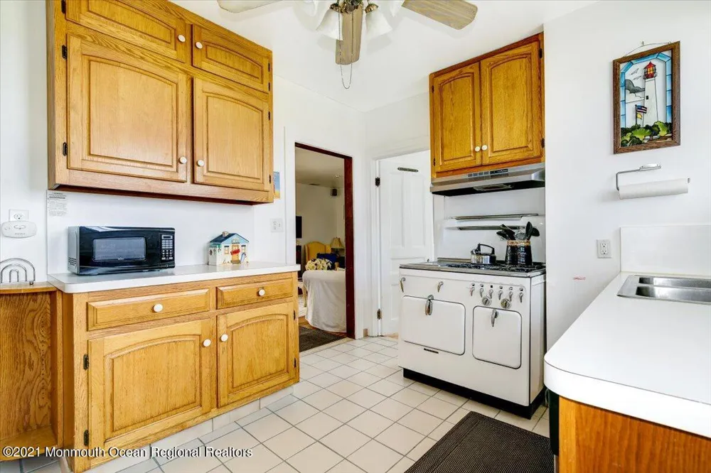 15 Riverview Road Monmouth Beach, NJ 07750