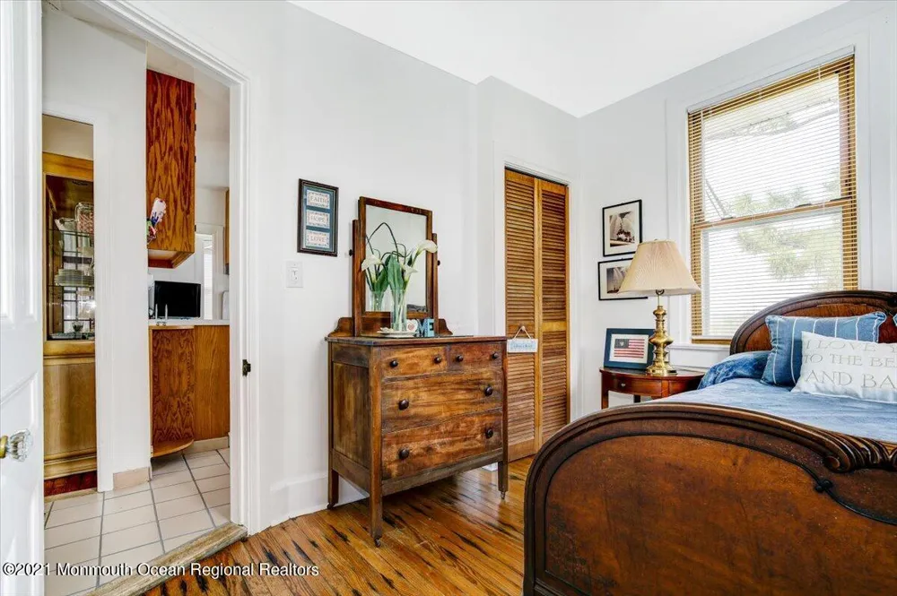 15 Riverview Road Monmouth Beach, NJ 07750
