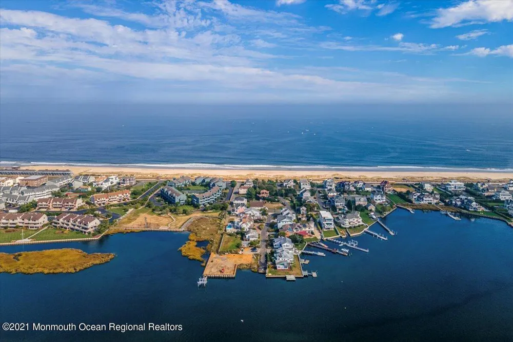 15 Riverview Road Monmouth Beach, NJ 07750
