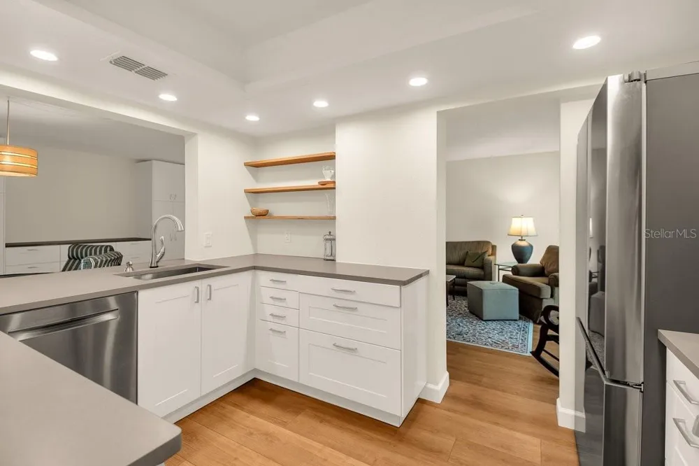 2753 ORCHID OAKS DRIVE #104 Sarasota, FL 34239