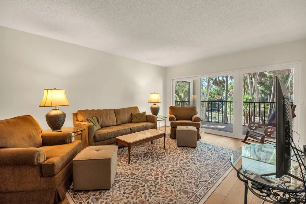 2753 ORCHID OAKS DRIVE #104 Sarasota, FL 34239