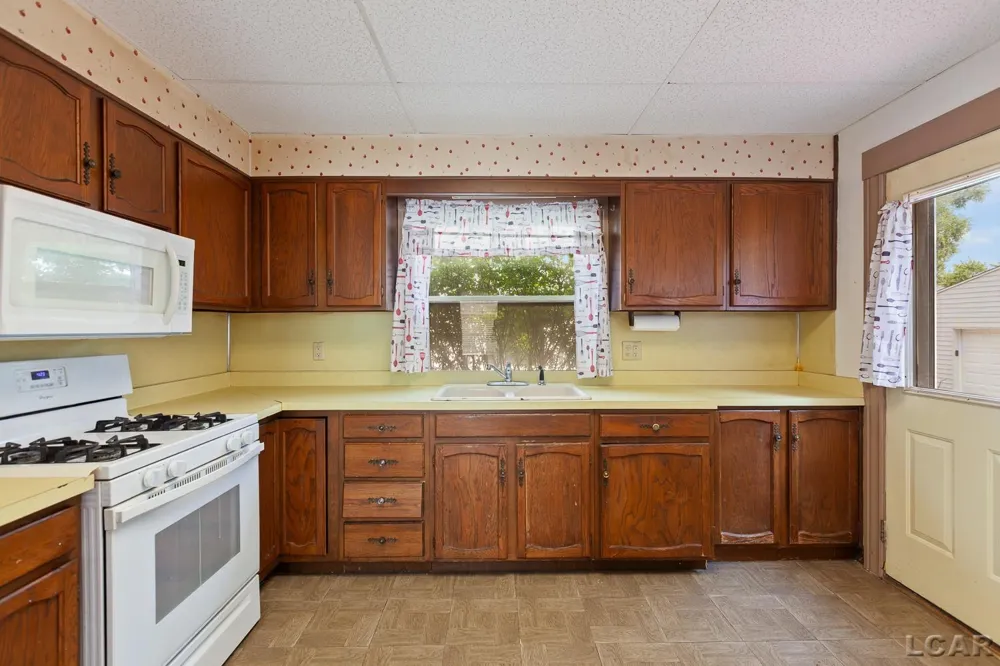 501 Harwood Street Jackson City, MI 49203