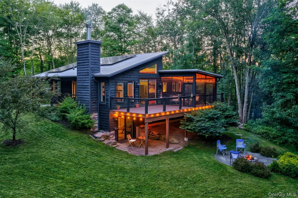 110 Silver Birch Way Swan Lake, NY 12783