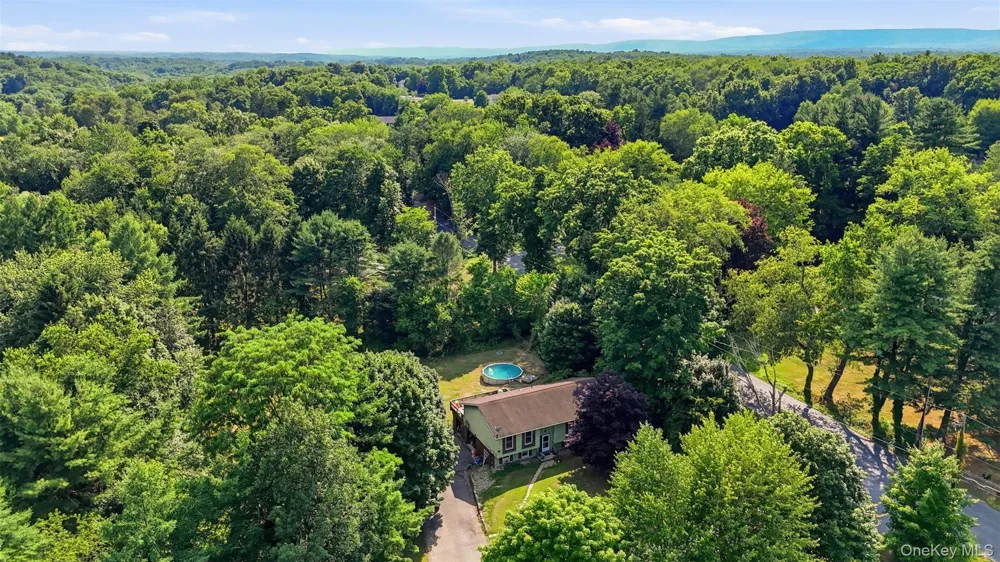 4 Riverside Drive Pine Bush, NY 12566