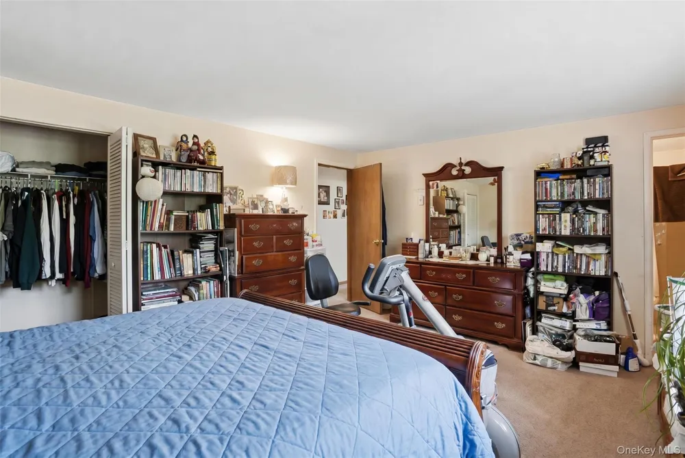 4 Riverside Drive Pine Bush, NY 12566