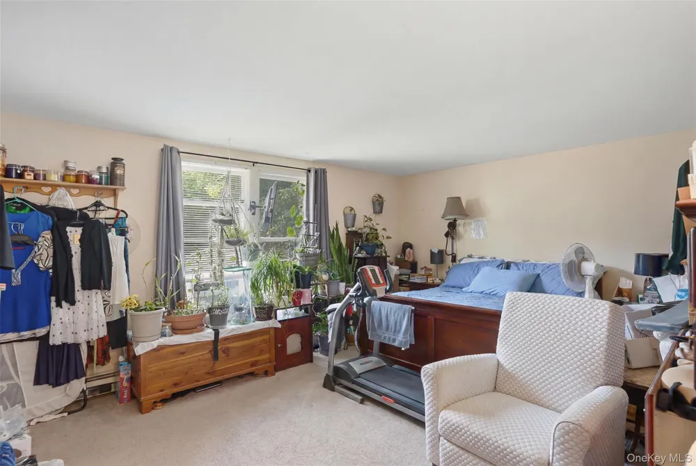 4 Riverside Drive Pine Bush, NY 12566