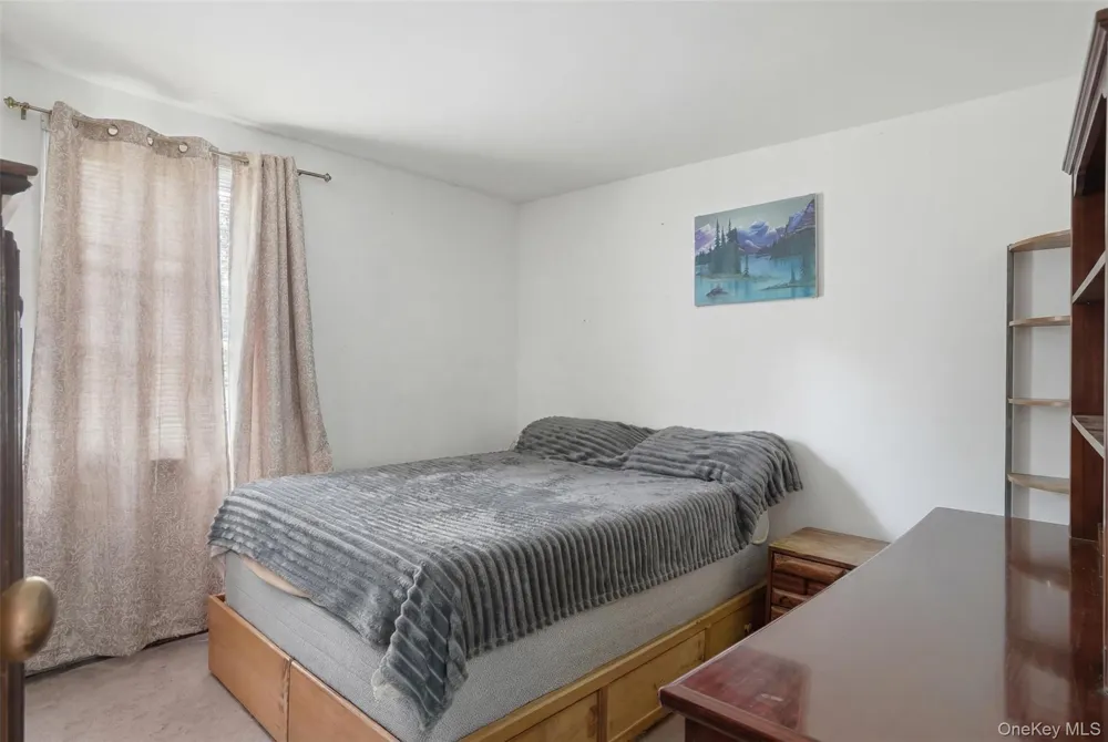 4 Riverside Drive Pine Bush, NY 12566