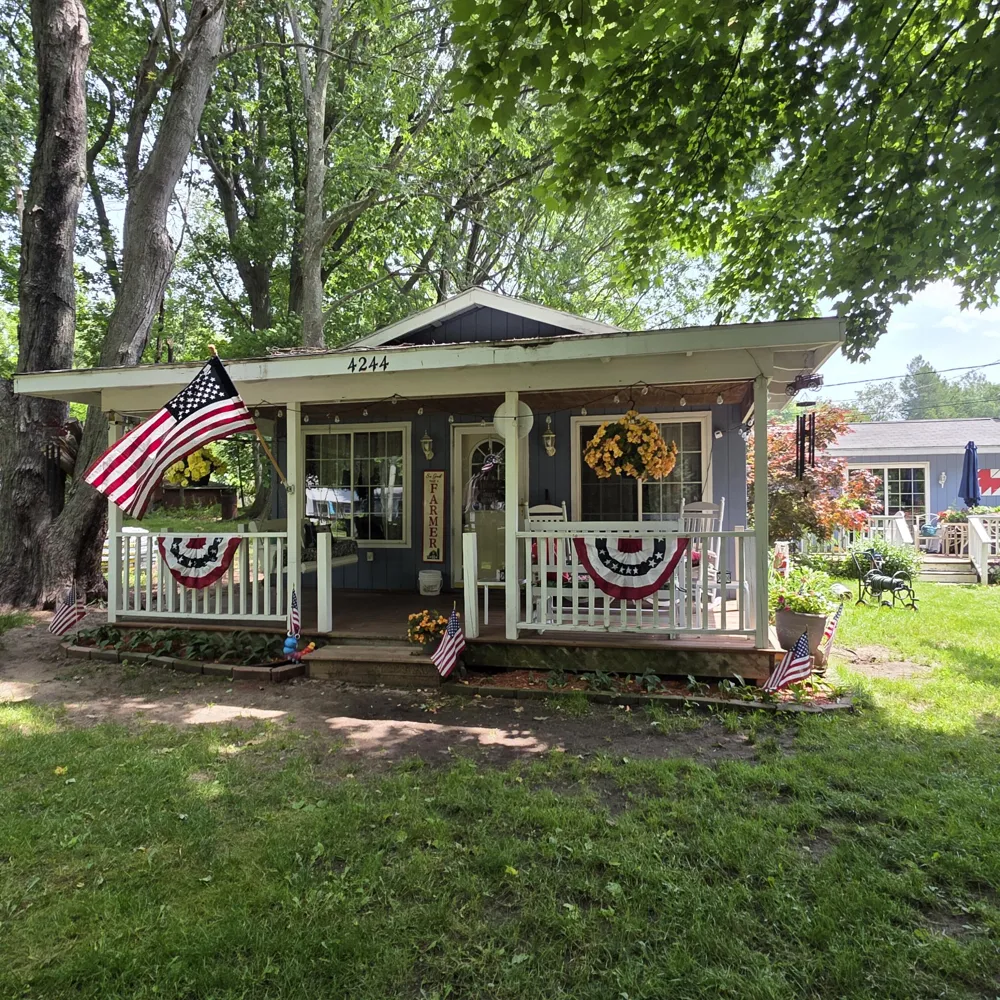 4244 S Paybowme Trail Shelby, MI 49455
