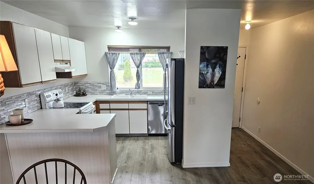 1515 Ocean Beach Boulevard #202 Long Beach, WA 98631