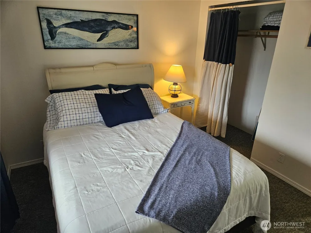 1515 Ocean Beach Boulevard #202 Long Beach, WA 98631