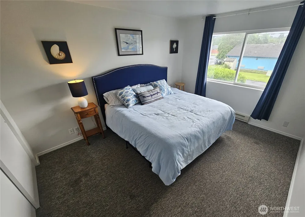 1515 Ocean Beach Boulevard #202 Long Beach, WA 98631